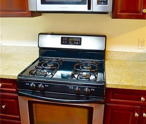 3rd image of 5535 Canoga Ave APT 213