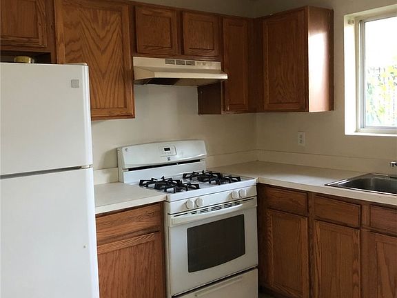 4th image of 963 E 212th St #1