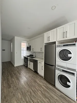 Rented by Pear NYC LLC | media 32