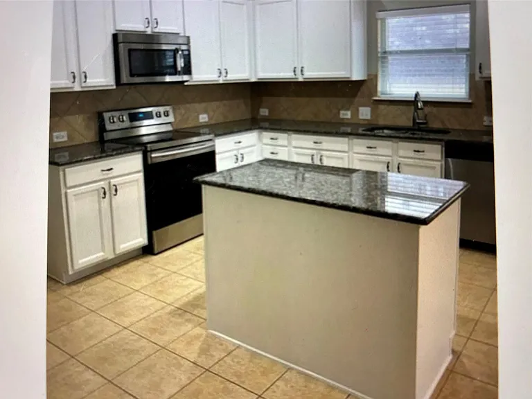 211 Animas Dr — Photo 3