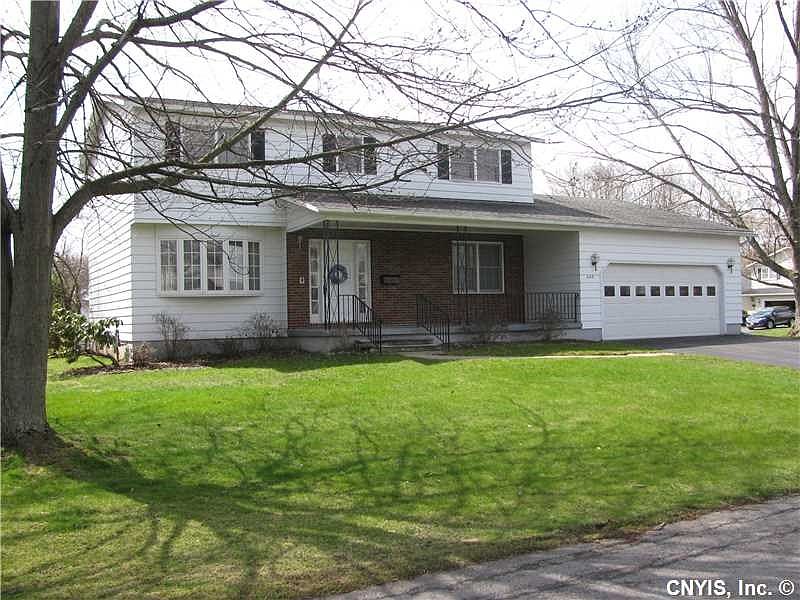 1st image of 440 Jewell Dr
