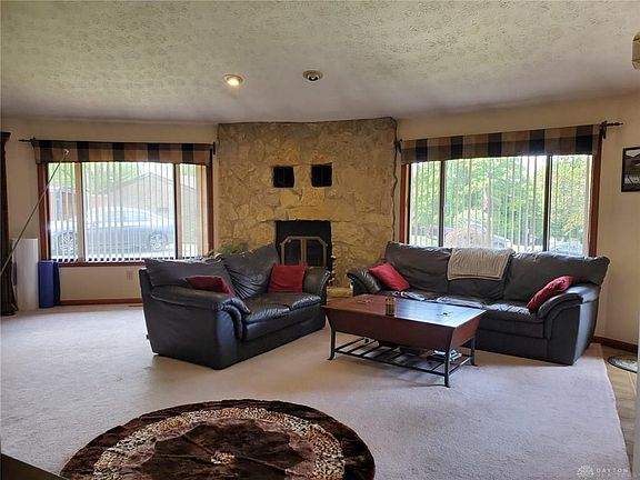 5th image of 1115 Neeld Dr