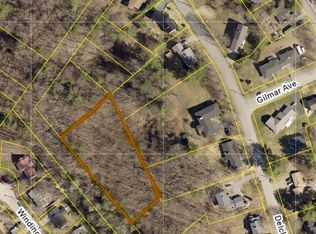 18 Glenview Ave, Lewiston, ME 04240