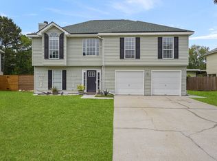 6 Hightide Ln, Savannah, GA 31410