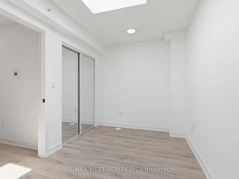 521 Big Bay Point Rd #7 — Photo 20