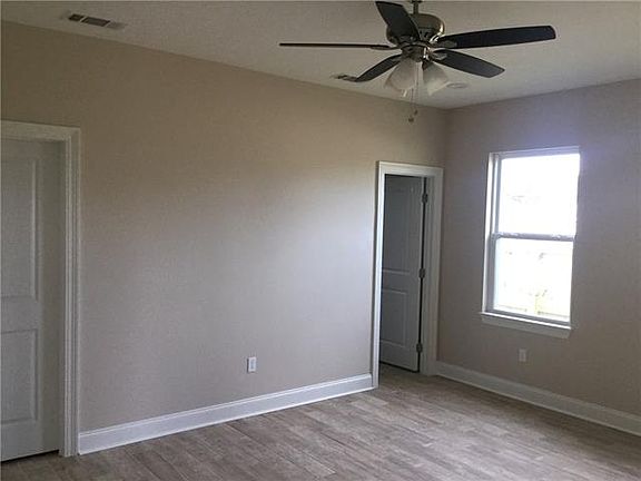 5th image of 2700 Campagna Dr