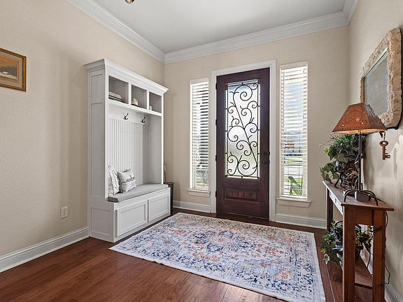 4th image of 3647 Rosewood