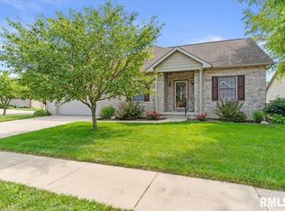2400 Aaron Ct, Springfield, IL 62704