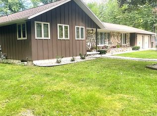 551 Harper Ave, Peshtigo, WI 54157