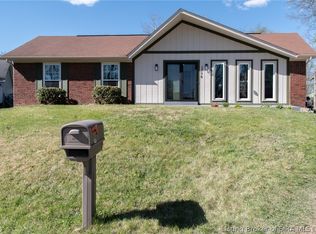 1706 Deepwood Dr, Clarksville, IN 47129