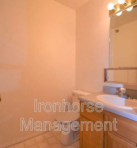 813 W Villard St #78 — Photo 13