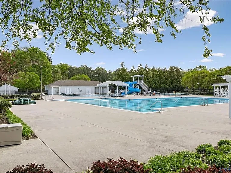 4720 Twin Hickory Lake Dr — Photo 12