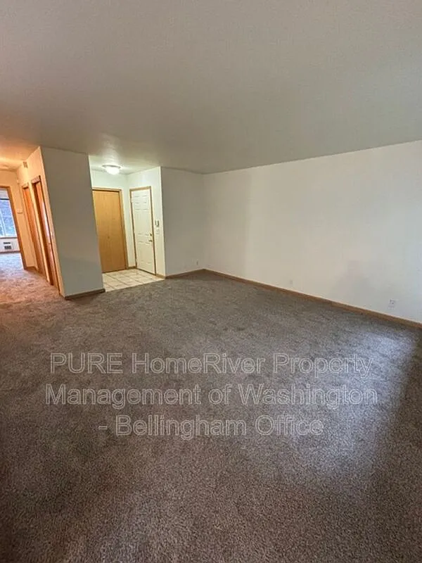 2 bed, 2.0 bath, 920 sqft, $1,945 — Photo 3