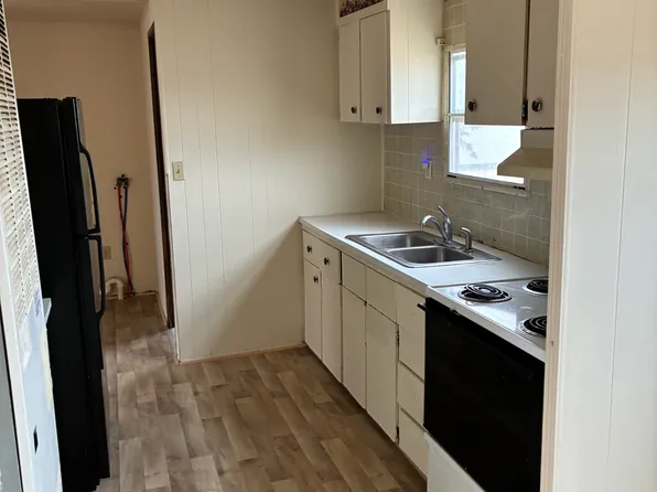 520 N Front St, Montezuma, IA