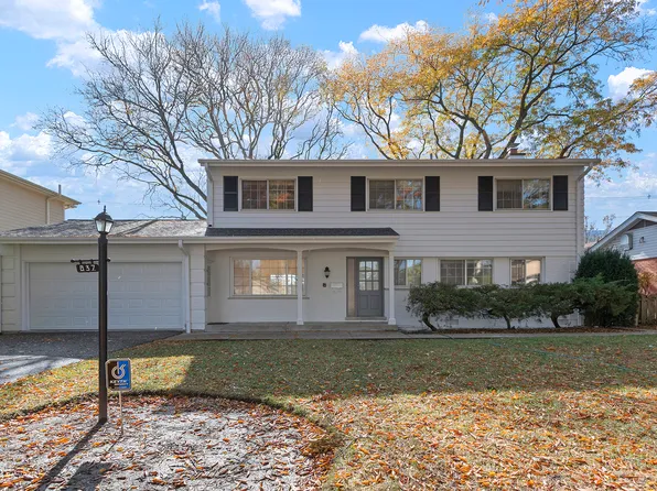 837 Highland Pl, Highland Park, IL 60035