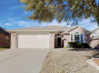 6512 Chalk River Dr, Fort Worth, TX 76179