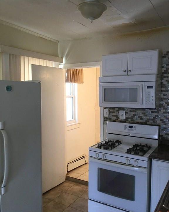 2nd image of 80 Franklin St APT 2
