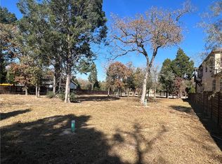 405 Las Lomas Dr, Elgin, TX 78621