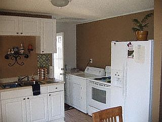 3rd image of 10221 Corning Ave
