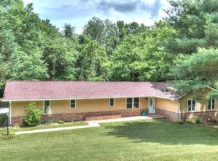 537 Windsor Forest Dr, Kingsport, TN 37663