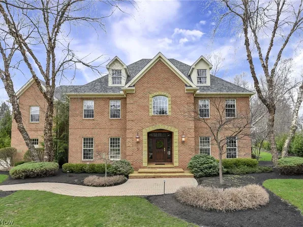 2085 Lands End Ln, Westlake, OH 44145