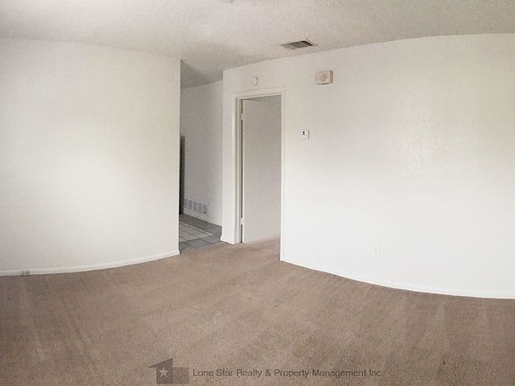 5th image of 919 S 13th St