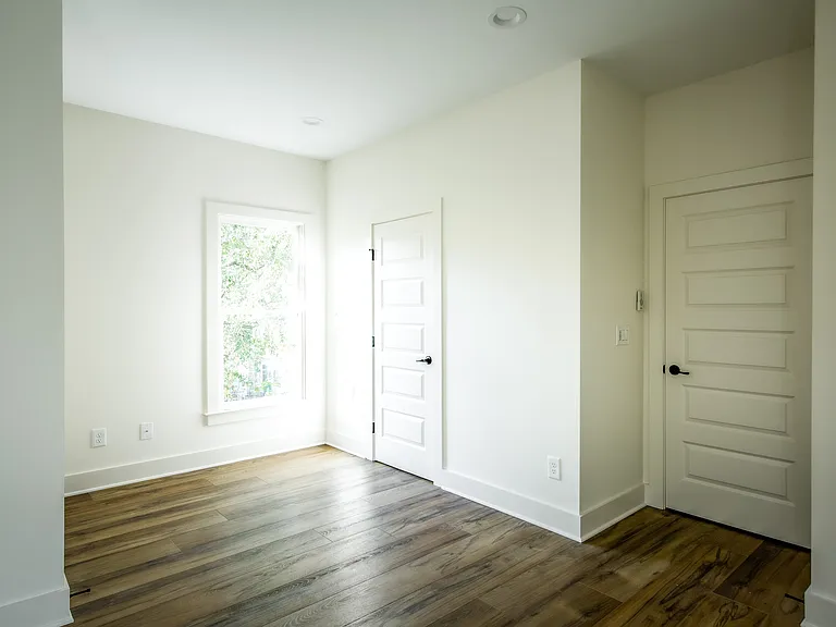 198 La France Walk NE — Photo 12