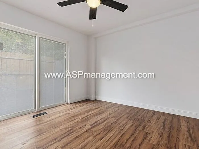 2554 E Park St #B — Photo 13