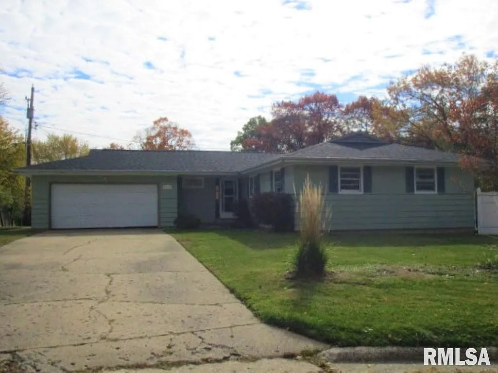1912 S Greenwood Ct photo 1