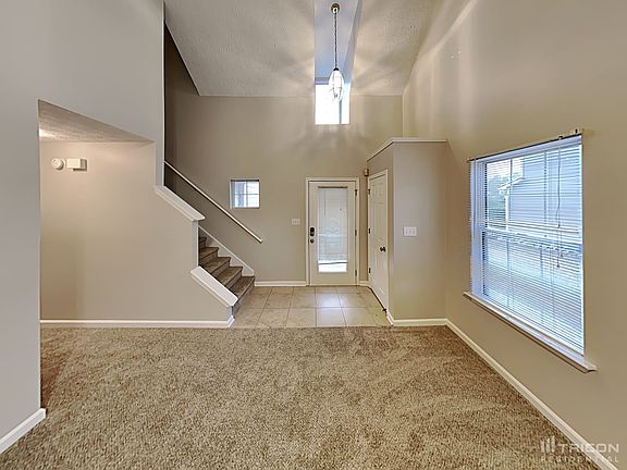 4th image of 3708 Majestic Dr SW