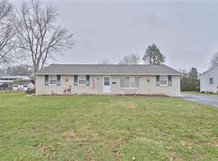 4725 Bayard St, Easton, PA 18045