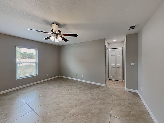 4th image of 2473 SE Melaleuca Blvd