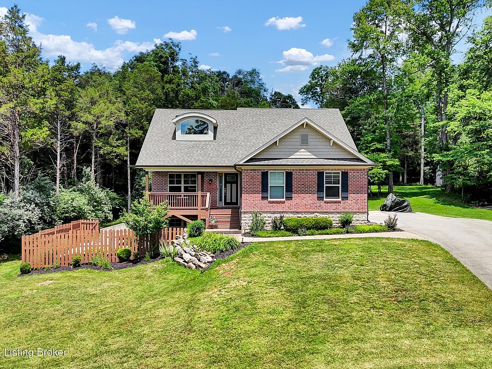 1st image of 2823 Hollow Oak Dr