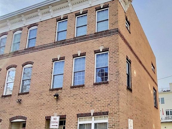 Outside of home showing private entrance to community