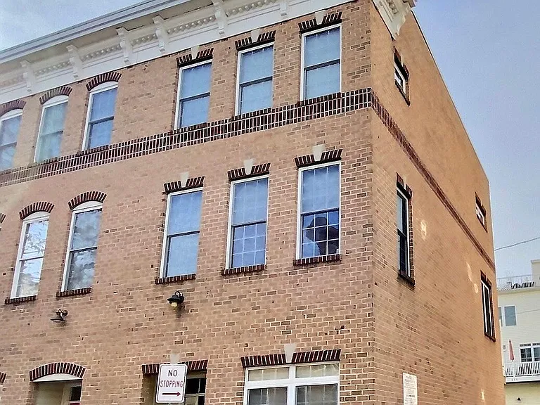 Outside of home showing private entrance to community