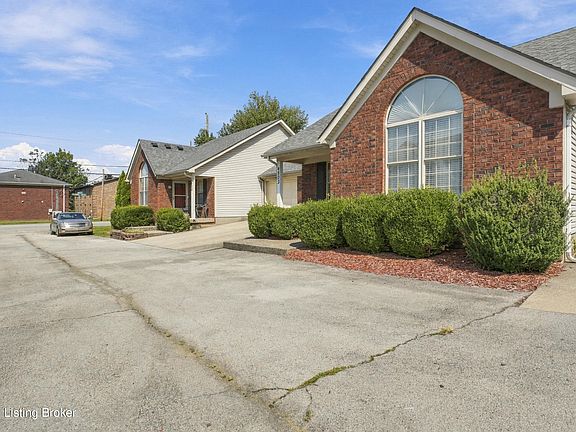 3rd image of 4803 Edge Valley Ln