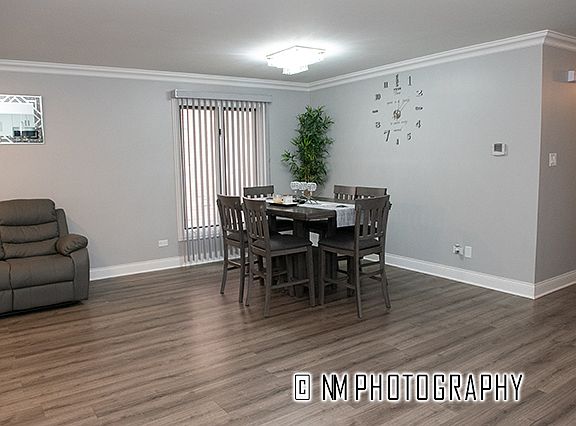 3rd image of 5232 W 107th St