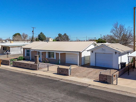 2nd image of 3019 S Socorro St