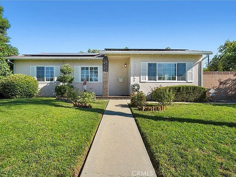 16757 Ludlow St — Photo 21