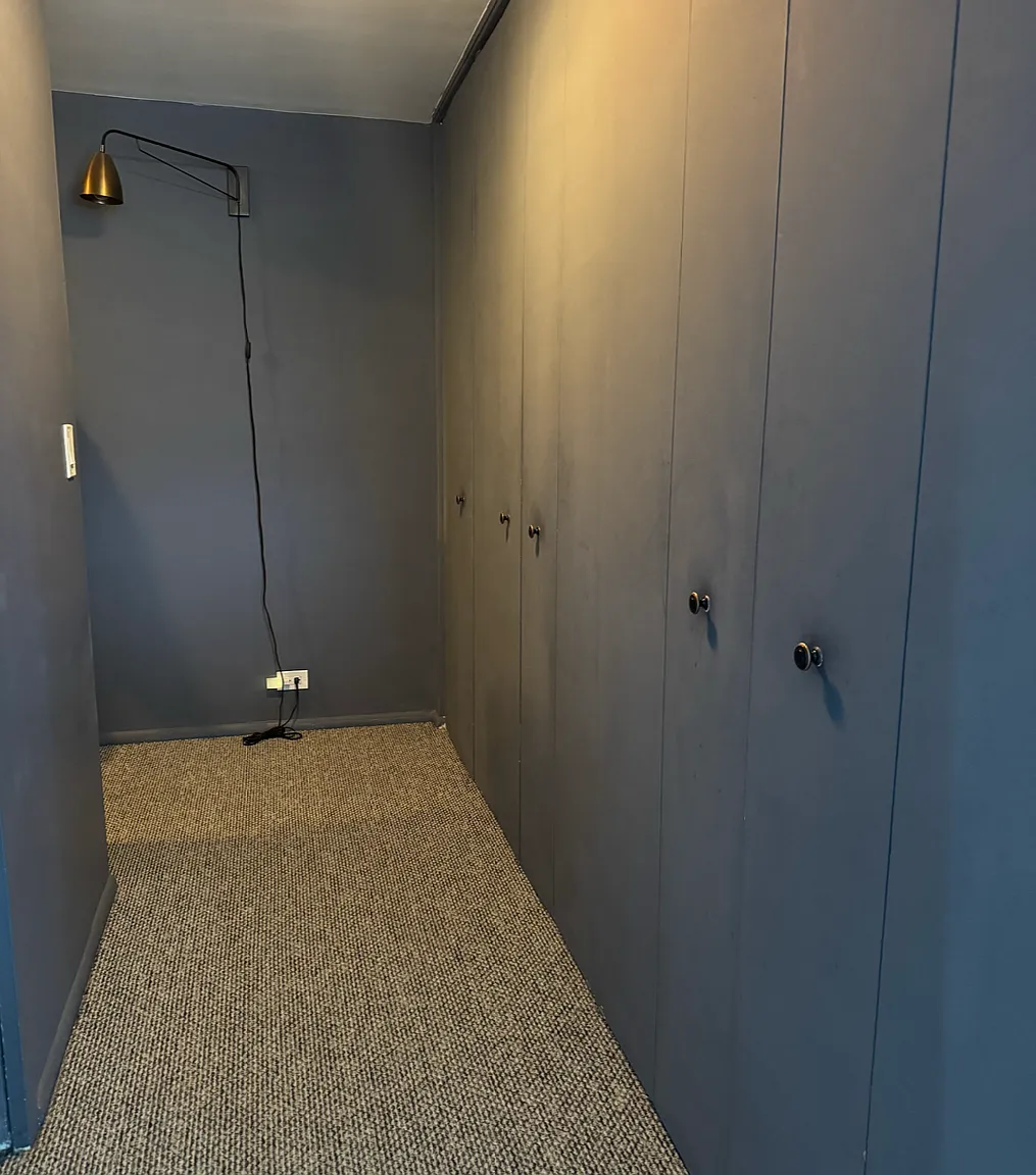 Studio, 696 sqft, $1,800 — Photo 4