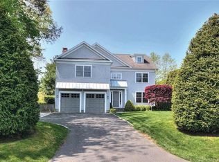 20 Maple Ave S, Westport, CT 06880