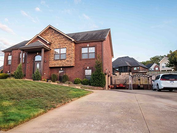 3rd image of 935 Spring Terrace Ct