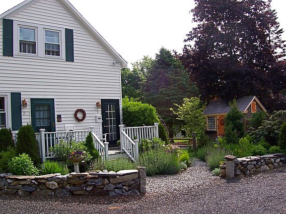 The Carriage House Deck