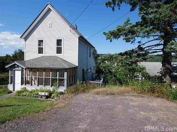 2nd image of 504 W Douglass Ave