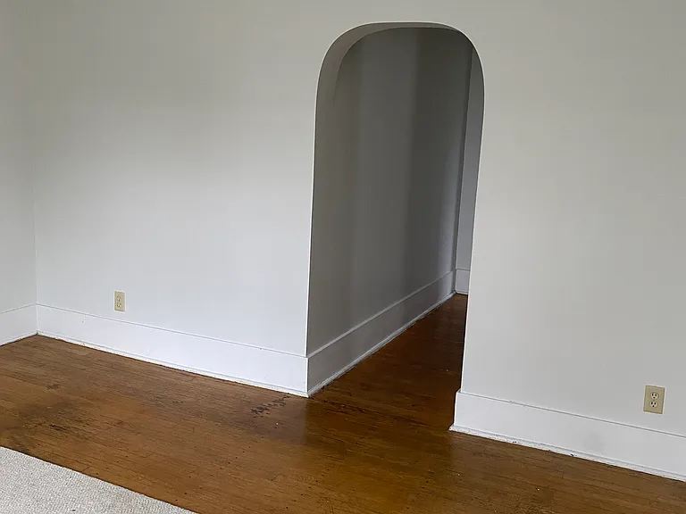 1001 E Main St #3 — Photo 8