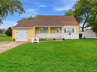 11 Mell Drive, North Babylon, NY 11703