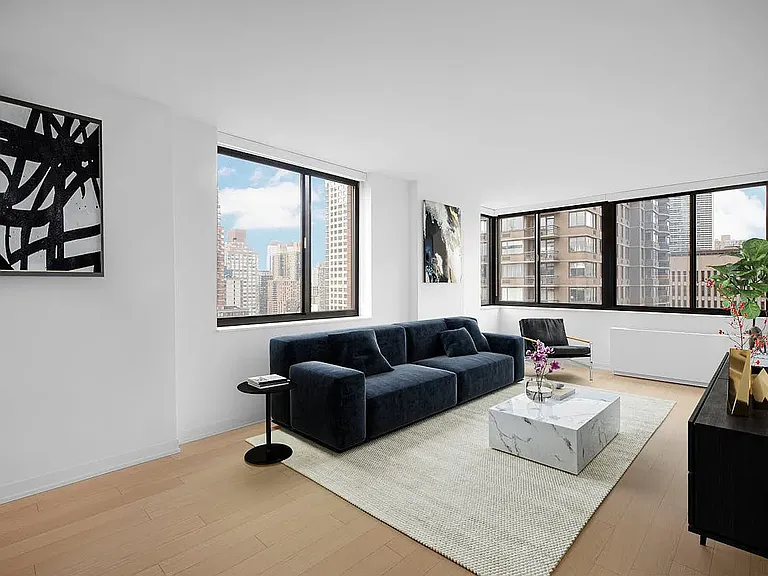 Columbus Pl #N25G — Photo 1