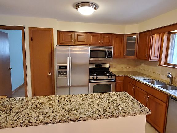 2nd image of 6869 N Overhill Ave APT 2-A