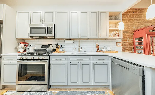 Rented by True Real Estate Group | media 22