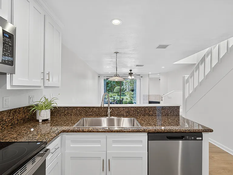 179 Pineview — Photo 11